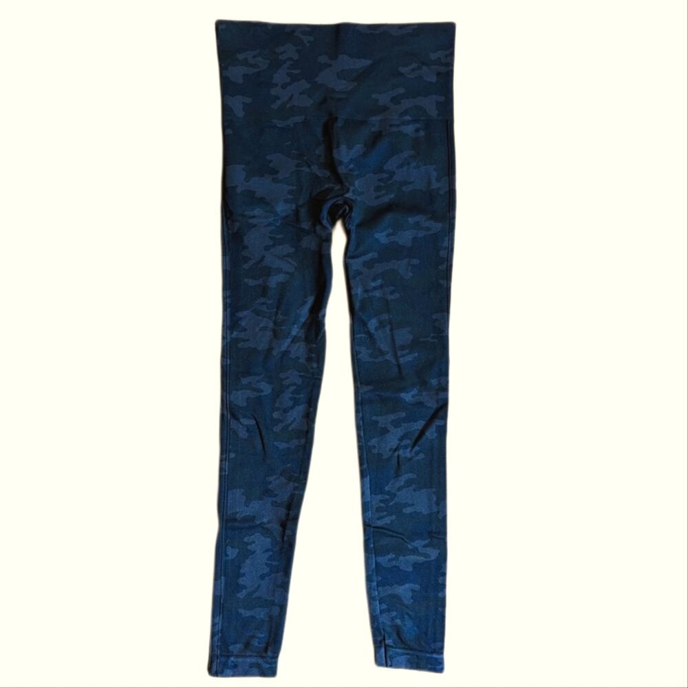 Spanx Look At Me Now Gray/Black Camo High Rise Seamless Leggings